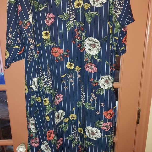 LuLaRoe Long Floral Striped open kimono - Blue, White, Pink, Yellow, Green - Picture 4 of 5